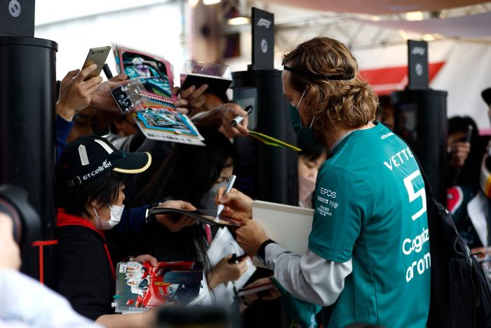 Sebastian Vettel, Aston Martin