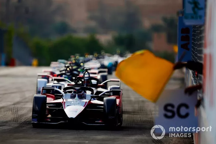 Edoardo Mortara, Venturi, EQ Silver Arrow 01