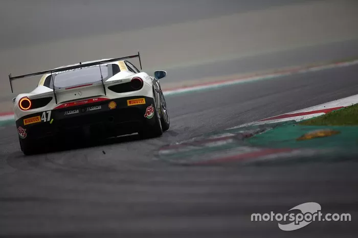 #47 Ferrari 488 Challenge, Ferrari Budapest: Adam Carroll