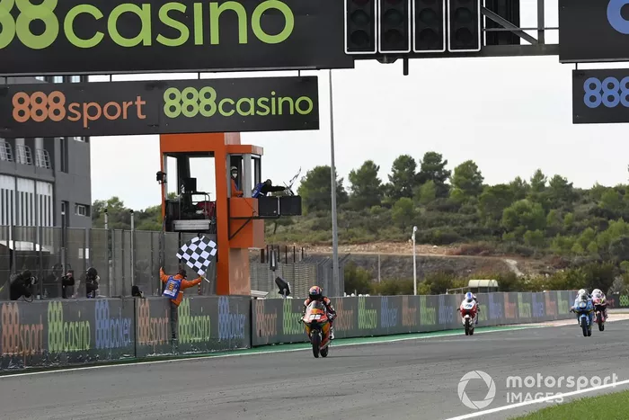 Raúl Fernández - 2 victorias con KTM