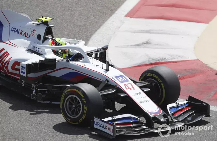 19º Mick Schumacher, Haas VF-21, 1:32.053 (con neumáticos C3)