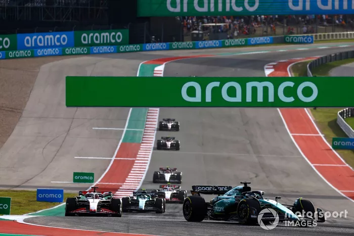 Lance Stroll, Aston Martin AMR23, Kevin Magnussen, Haas VF-23, Fernando Alonso, Aston Martin AMR23