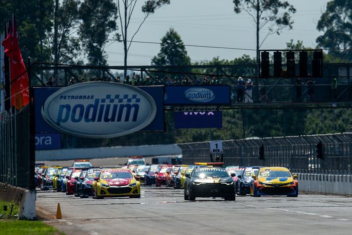 Largada da Stock Car no Velopark