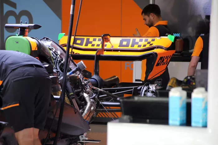 McLaren MCL60 detalles técnicos