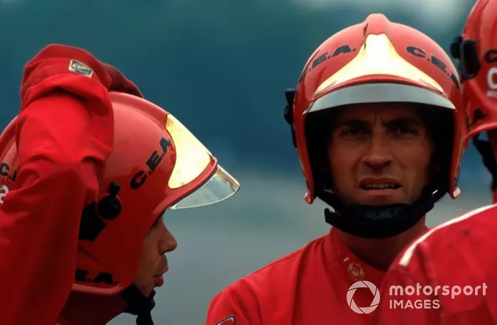The fire marshals were to save the life of Gerhard Berger, Ferrari