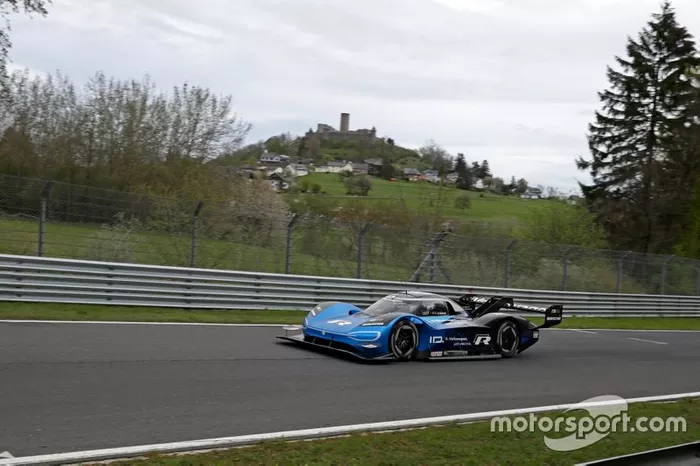 Volkswagen I.D.R on the Nordschleife