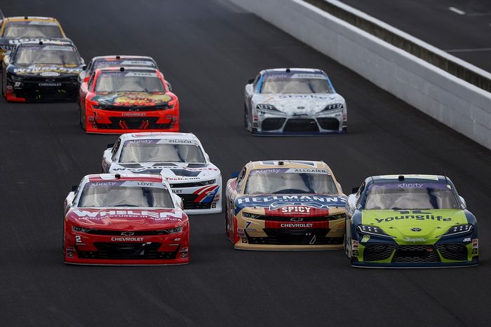 Aric Almirola, Toyota, Justin Allgaier, JR Motorsports Chevrolet, Connor Zilisch, JR Motorsports Chevrolet