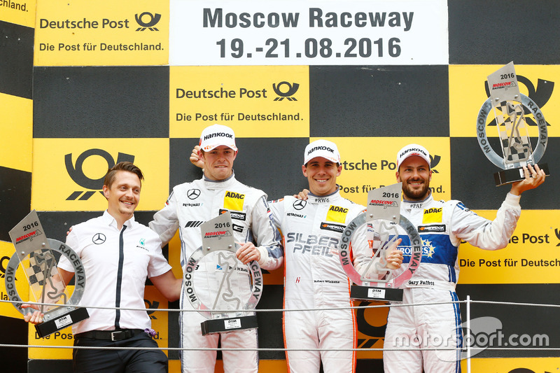 Podium: 1. Robert Wickens, Mercedes; 2. Paul di Resta, Mercedes; 3. Gary Paffett, Mercedes