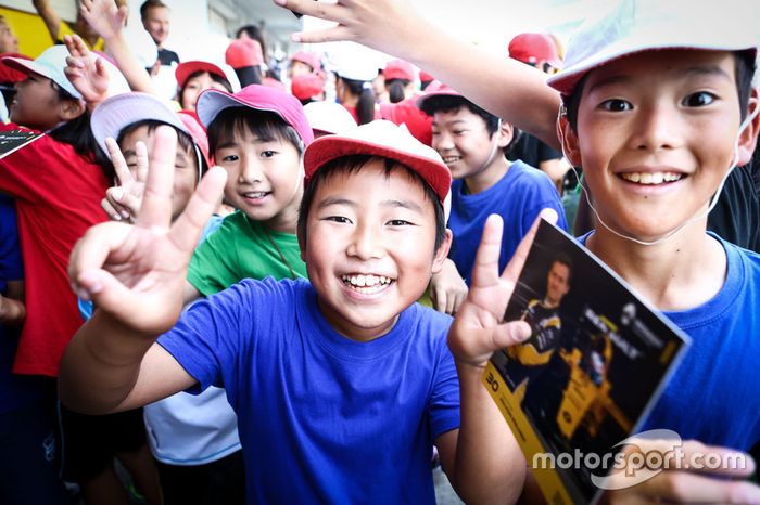 Fans jóvenes de Renault Sport F1 Team