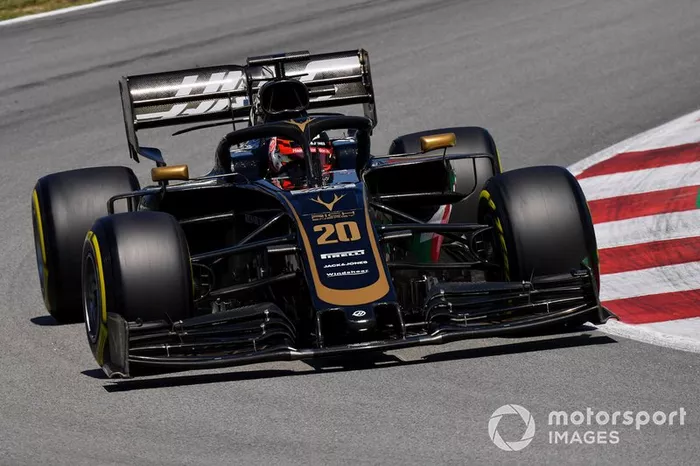 Kevin Magnussen, Haas VF-19 