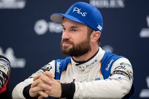 #36 Signatech Alpine Matmut Alpine A470: Nicolas Lapierre,  Pre event press conference 