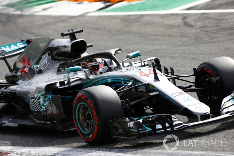 3: Lewis Hamilton, Mercedes AMG F1 W09, 1'19.294