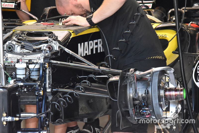 Renault Sport F1 Team R.S. 18 front brake detail