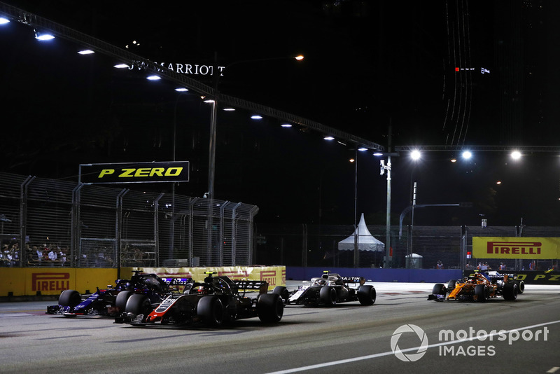 Kevin Magnussen, Haas F1 Team VF-18, Brendon Hartley, Toro Rosso STR13, Sergey Sirotkin, Williams FW41, Stoffel Vandoorne, McLaren MCL33