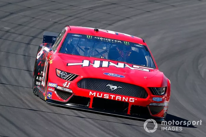 8. Daniel Suarez, Stewart-Haas Racing, Ford Mustang