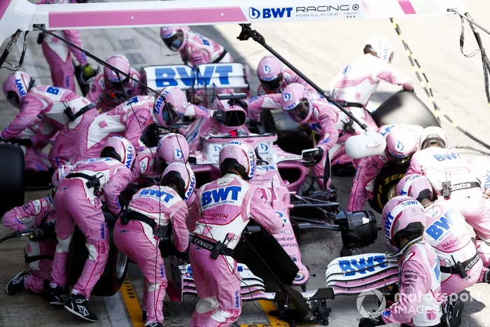 Sergio Pérez, Racing Point RP20, pit stop