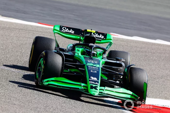 Zhou Guanyu, Kick Sauber C44 