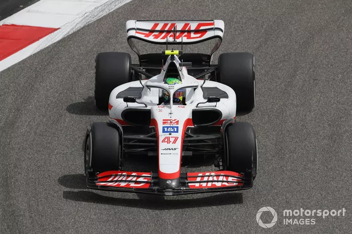 Mick Schumacher, Haas VF-22
