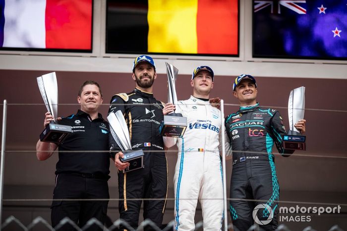 Podio: El ganador Stoffel Vandoorne, Mercedes-Benz EQ , segundo Mitch Evans, Jaguar Racing, tercero Jean-Eric Vergne, DS Techeetah