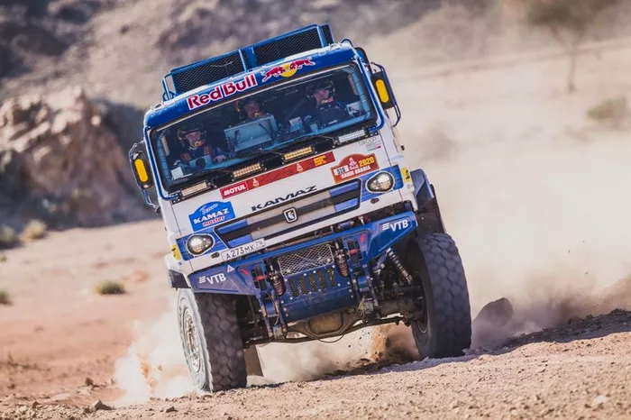 #516 Team KAMAZ Master: Anton Shibalov, Dmitrii Nikitin, Ivan Tatarinov