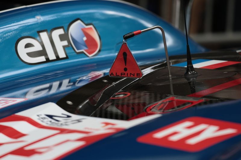 #35 Alpine Endurance Team Alpine A424
