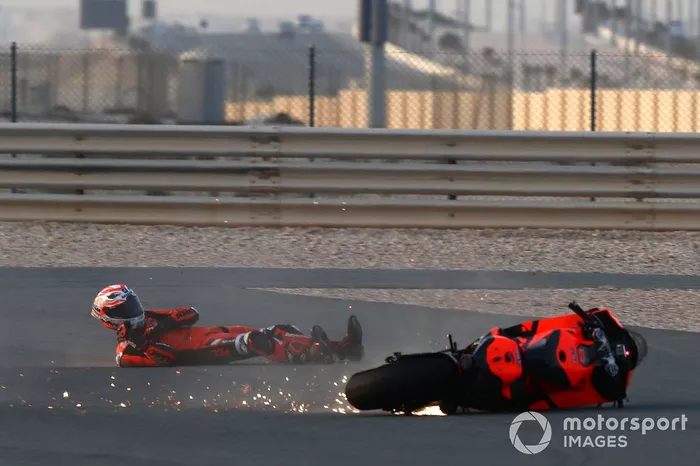 Caída de Iker Lecuona, KTM Tech3