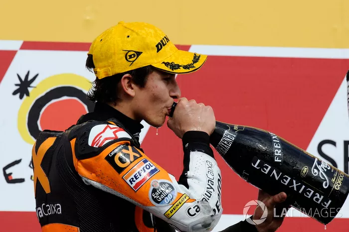 Podio: 1º Andrea Iannone, 2º Marc Márquez, 3º Thomas Luthi