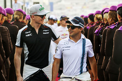 Nico Hulkenberg, Sahara Force India F1 et Felipe Massa, Williams lors de la parade des pilotes