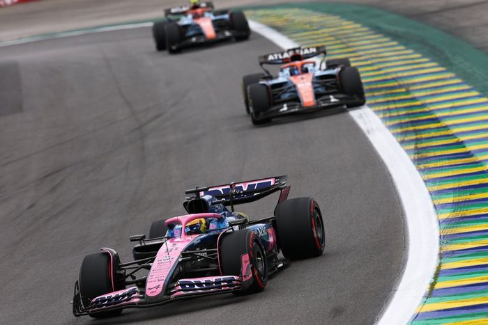 Pierre Gasly, Alpine, Carlos Sainz, Williams, Alexander Albon, Williams