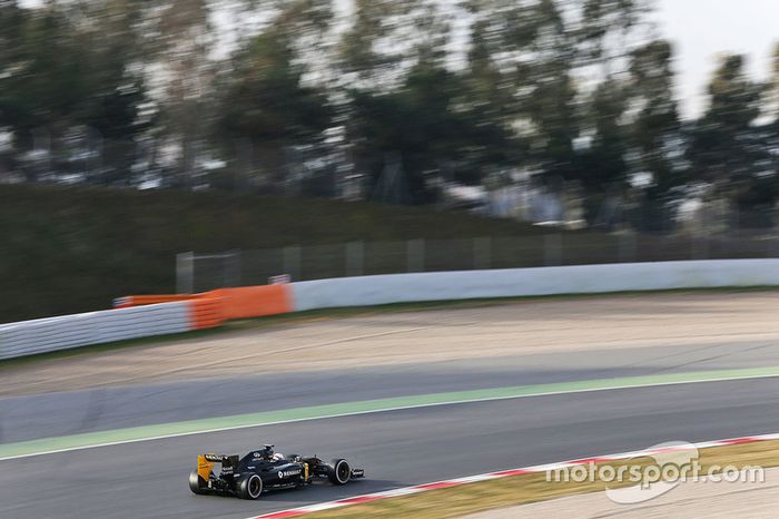 Kevin Magnussen, Renault Sport F1 Team RS16