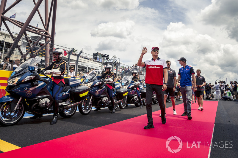 Marcus Ericsson, Sauber, nella drivers parade