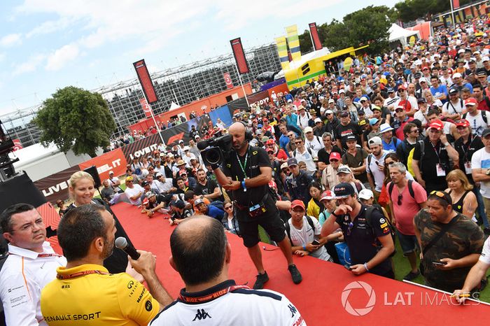 Frederic Vasseur, Sauber, Team Principal, Cyril Abiteboul, Renault Sport F1 y Eric Boullier, McLaren Racing Director