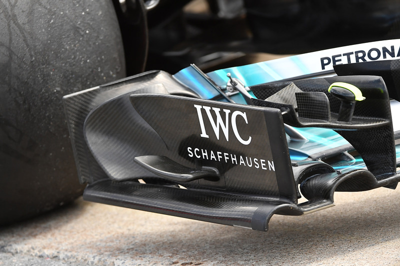 Mercedes-AMG F1 W09 front wing detail 