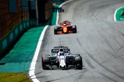 Felipe Massa, Williams FW40, Fernando Alonso, McLaren MCL32