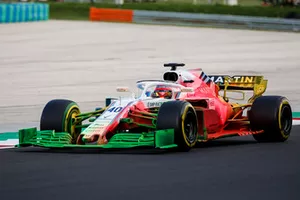 Robert Kubica, Williams FW41, con la vernice flow-vis