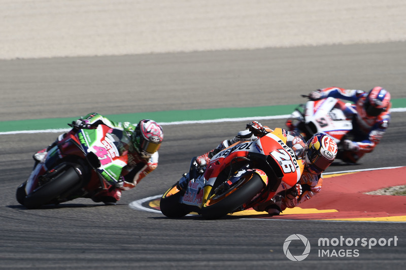 Dani Pedrosa face à Aleix Espargaró