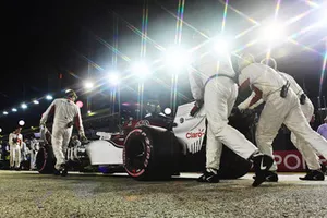 Marcus Ericsson, Sauber C37, in griglia di partenza