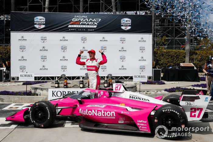 Ganador Kyle Kirkwood, Andretti Autosport Honda, Victory Lane 