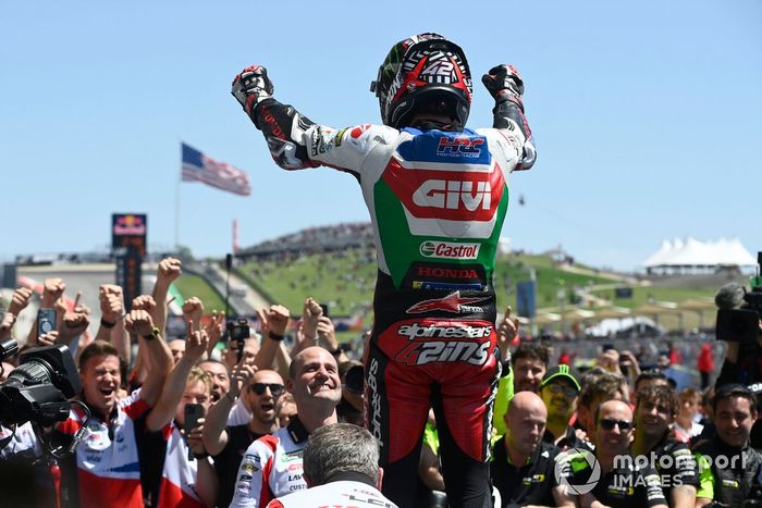 Ganador de la carrera Alex Rins, Team LCR Honda