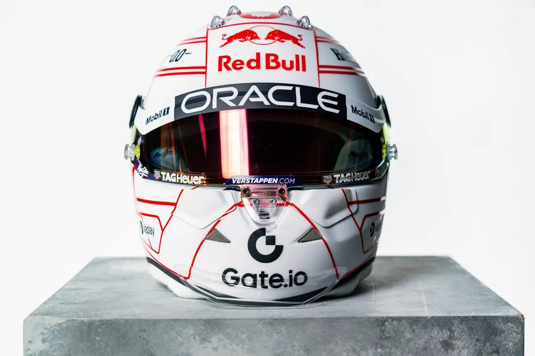 マックス・フェルスタッペン、F1日本GP特別ヘルメットデザイン F1