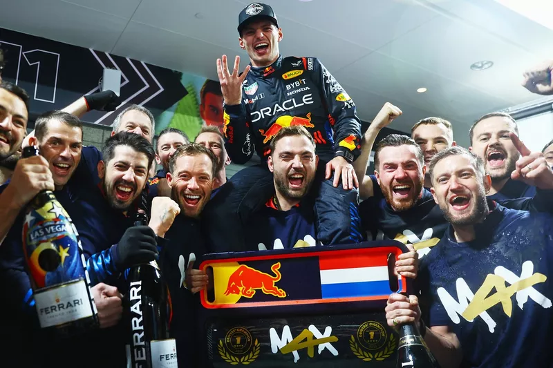 Champion du monde Max Verstappen, Red Bull Racing