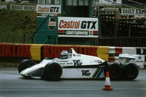 Keke Rosberg, Williams FW08B à 6 roues