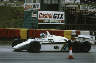 Keke Rosberg, Williams FW08B à 6 roues
