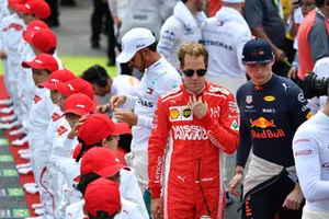 Sebastian Vettel, Ferrari et Max Verstappen, Red Bull Racing sur la grille