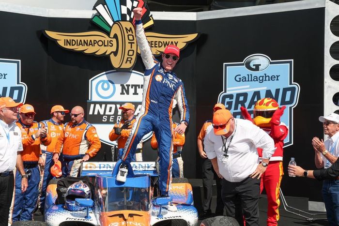 Ganador de la carrera Scott Dixon, Chip Ganassi Racing Honda