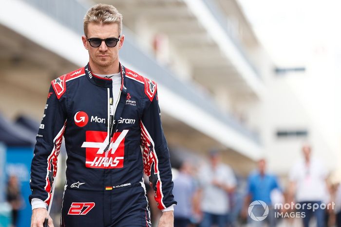 Nico Hulkenberg, Haas F1 Team, en el paddock tras el Sprint Shootout