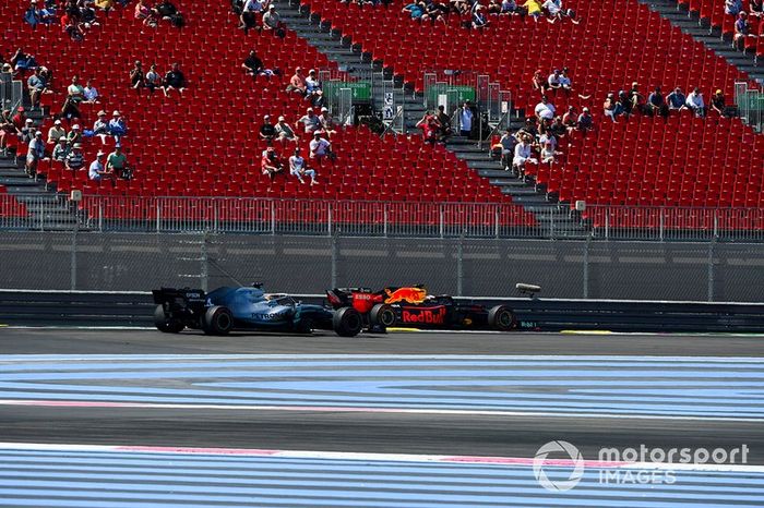 Lewis Hamilton, Mercedes AMG F1 W10 y Max Verstappen, Red Bull Racing RB15 