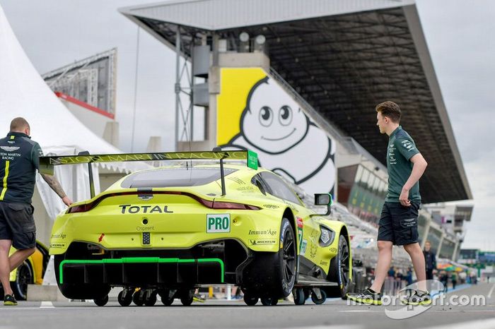 #97 Aston Martin Racing Aston Martin Vantage AMR: Alex Lynn, Maxime Martin, Jonathan Adams, Russ Gunn  
