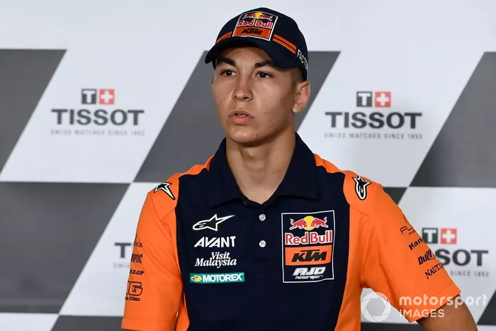 Ganador de la pole Raul Fernandez, Red Bull KTM Ajo