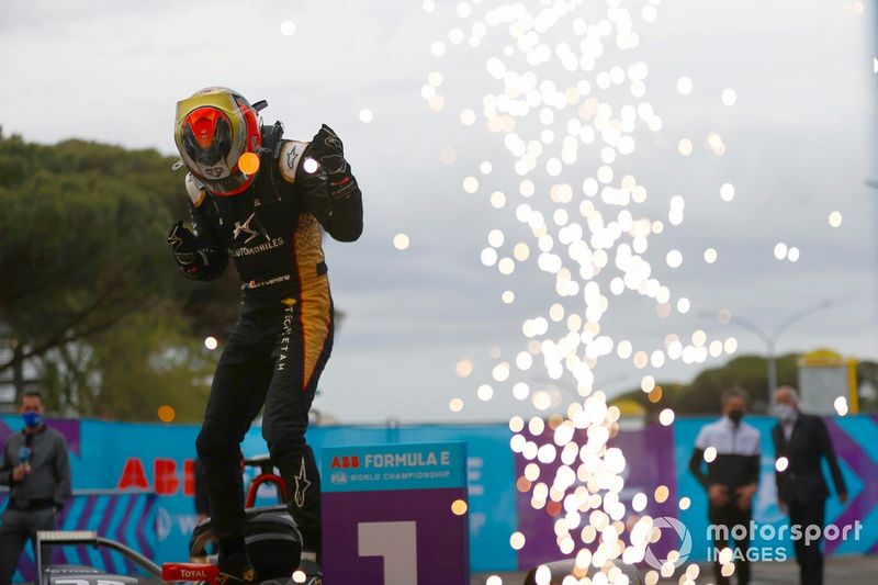 Jean-Eric Vergne, DS Techeetah, DS E-Tense FE21, celebra su victoria